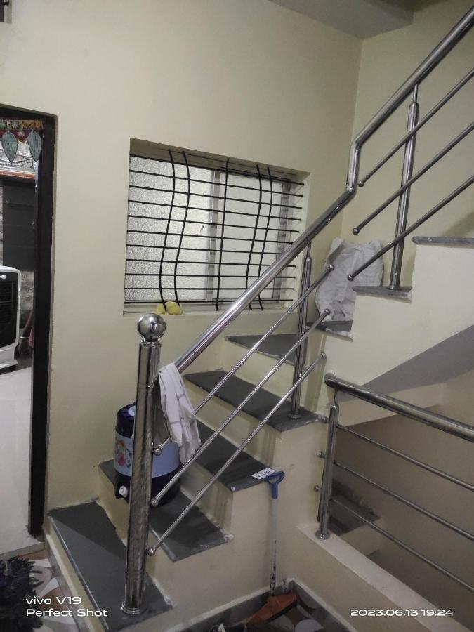 Yashu Guest House Ujjain Eksteriør billede